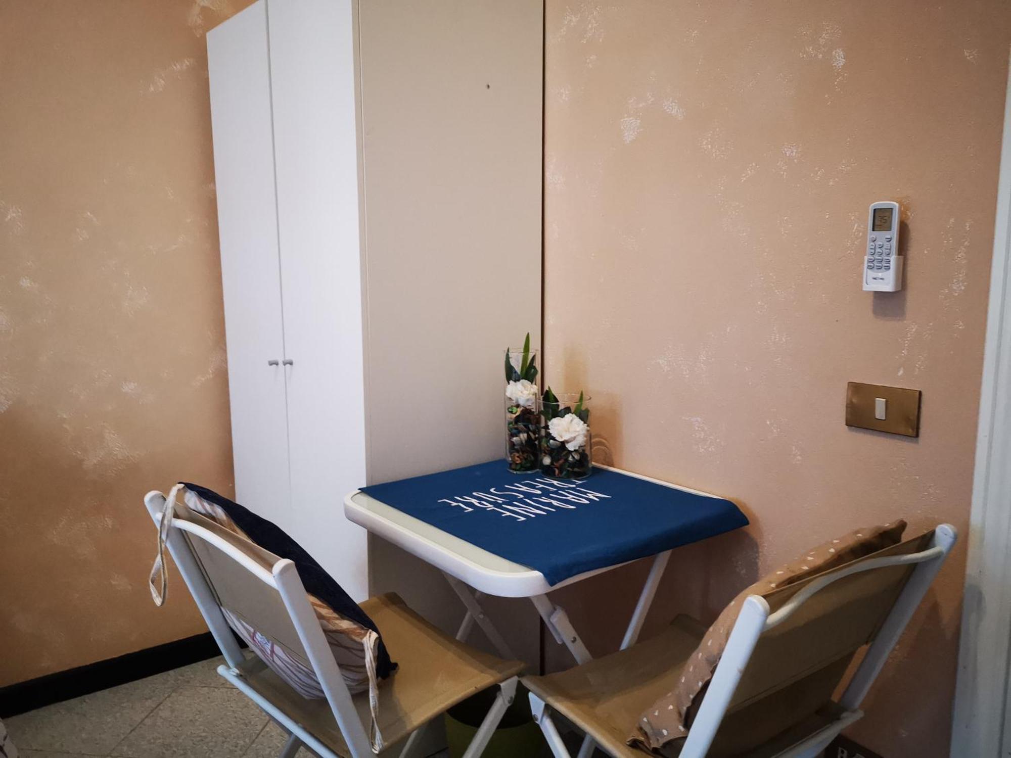 Bed and Breakfast Chafbius Cagliari Habitación foto